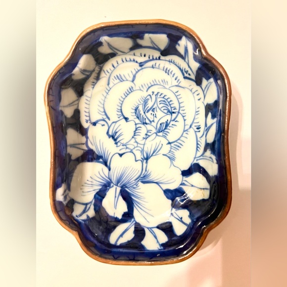 2 Japanese Kutani Ware Porcelain Bowls Hand Painted Blue & White Floral Design - Picture 4 of 8